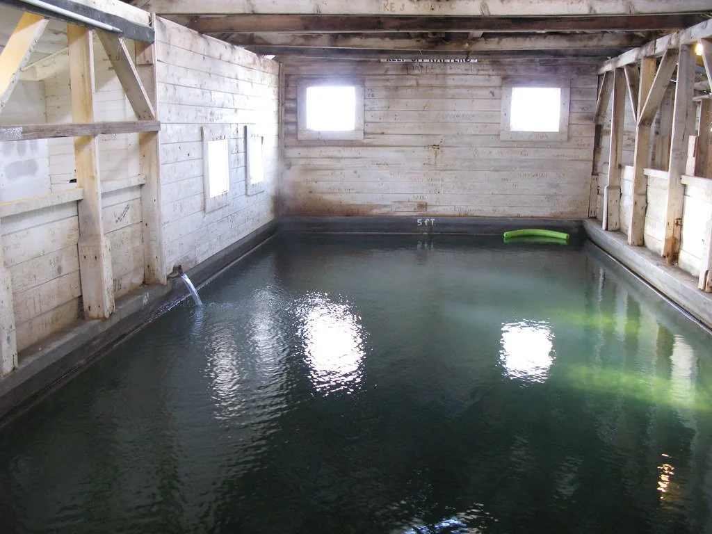 Indoor bathhouse pool at Summer Lake Hot Springs (archive photograph)